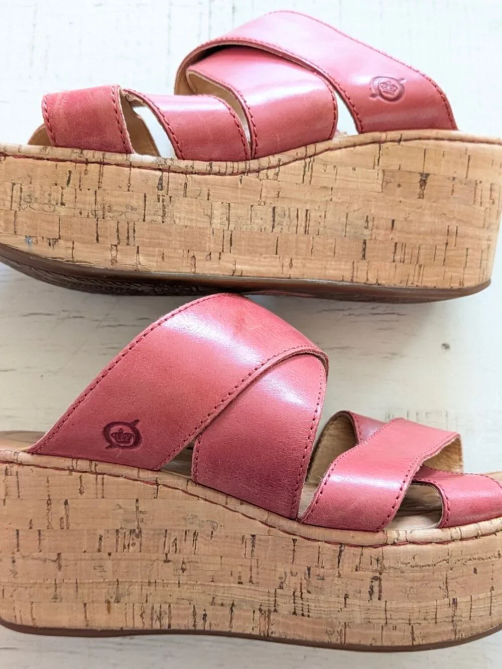 Born KAPITI Leather Cork Wedge Platform Sandal Size 8 Berry Red